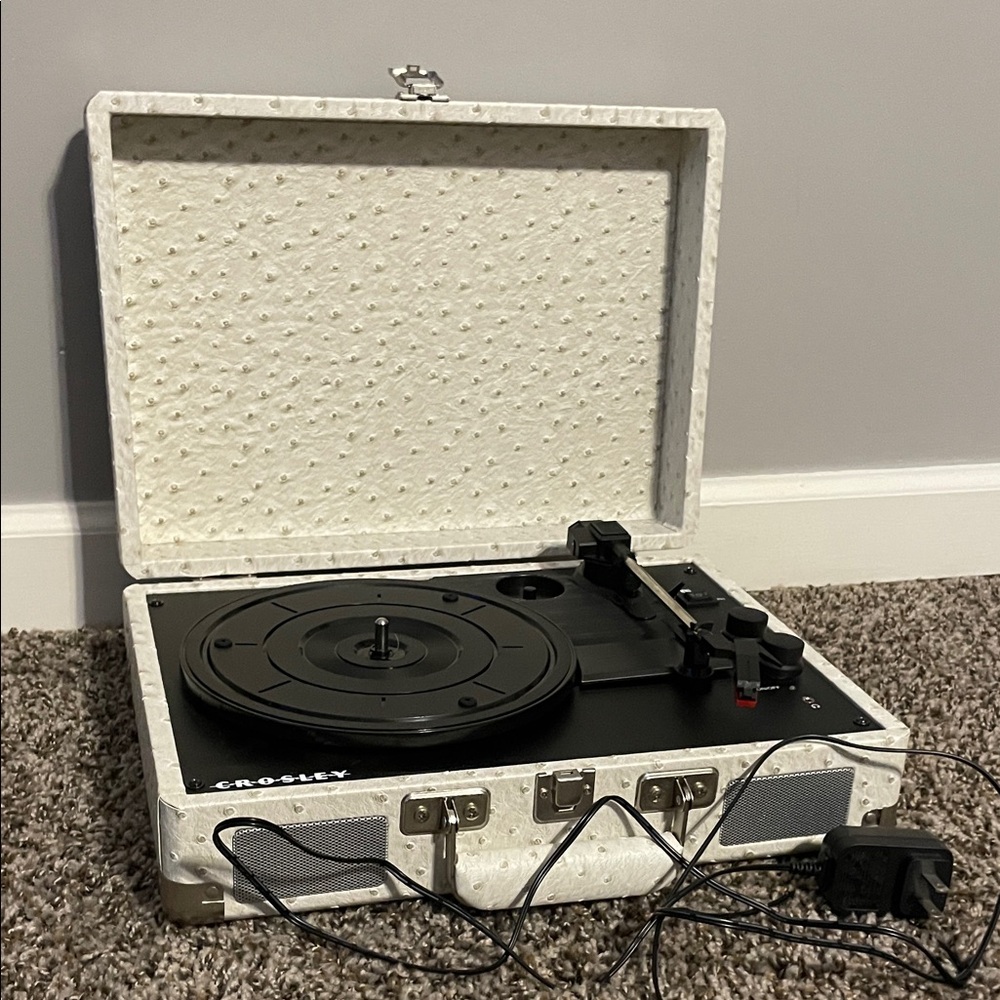 Crosley Textured White Turntable with Black Interior
